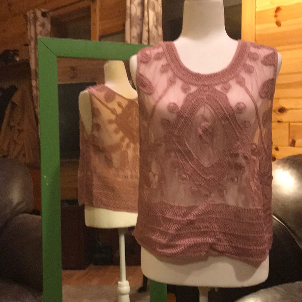 Cute pink top